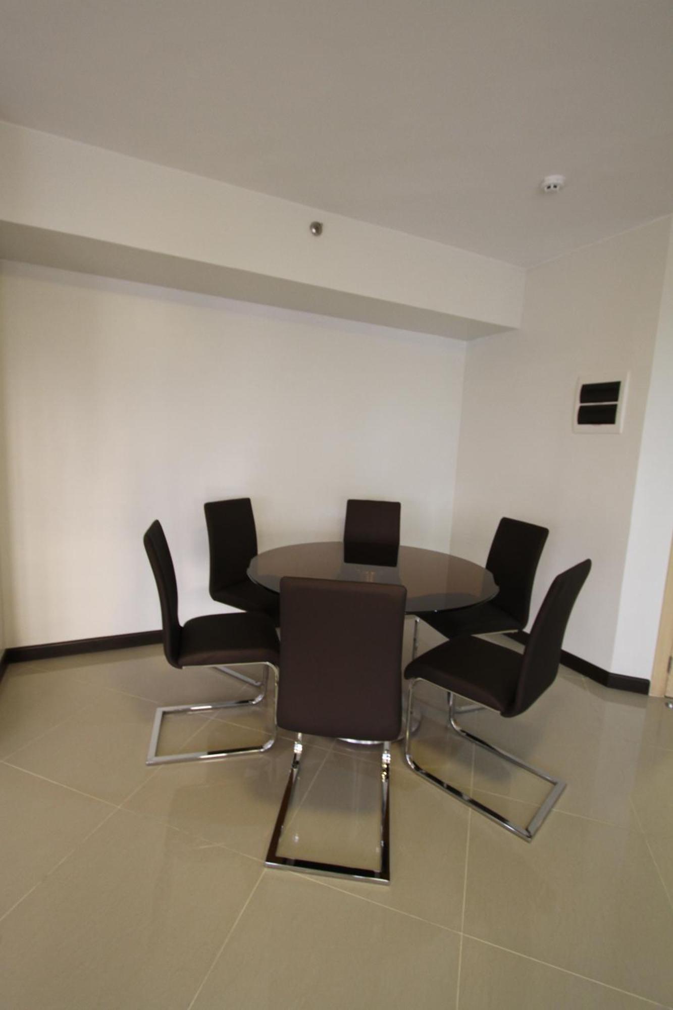 Extremeli Suites Manila Powered By Cocotel Rom bilde