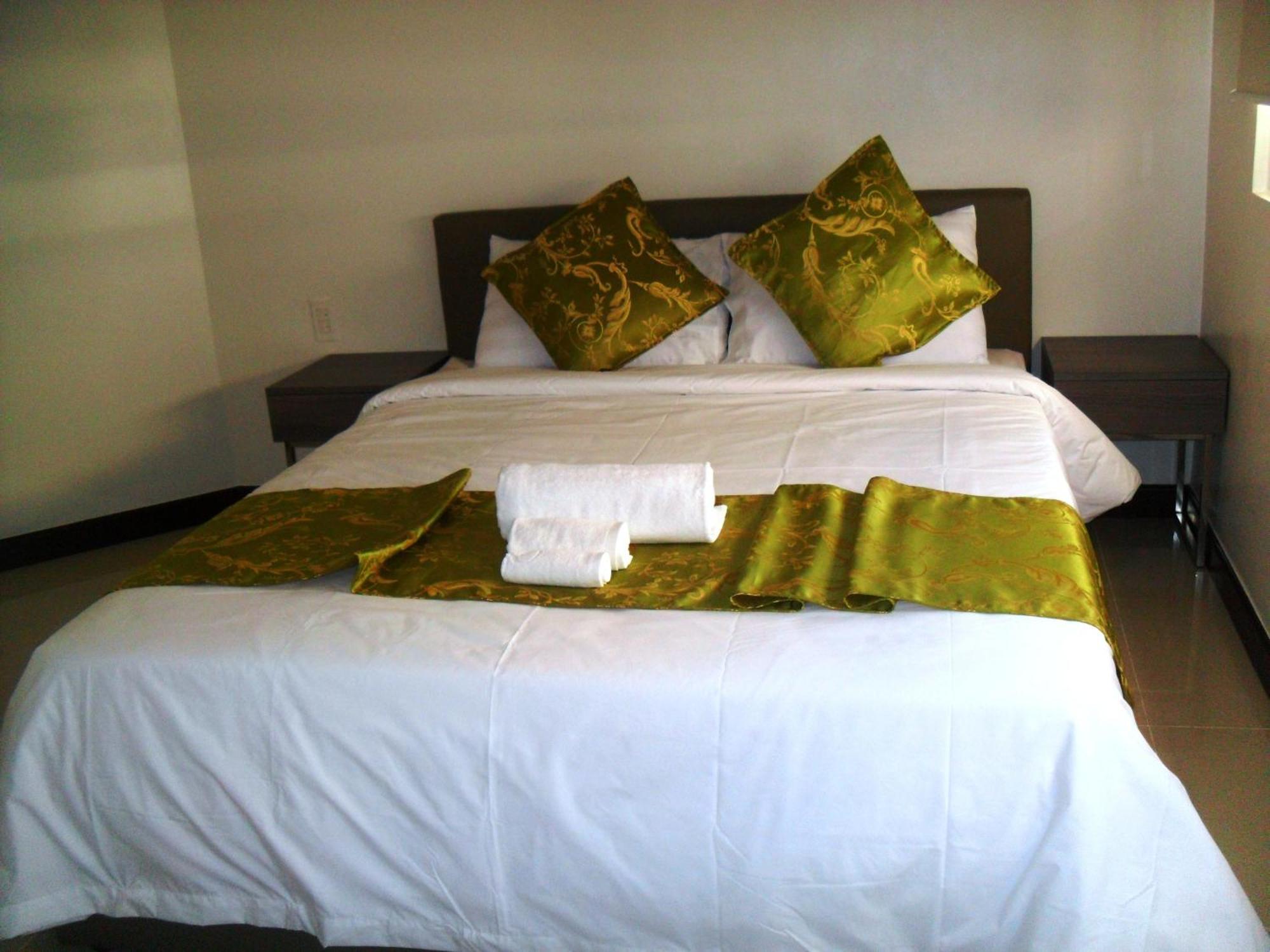 Extremeli Suites Manila Powered By Cocotel Rom bilde
