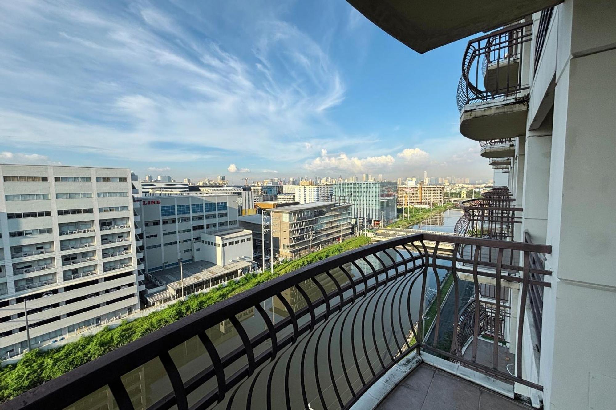 Extremeli Suites Manila Powered By Cocotel Eksteriør bilde