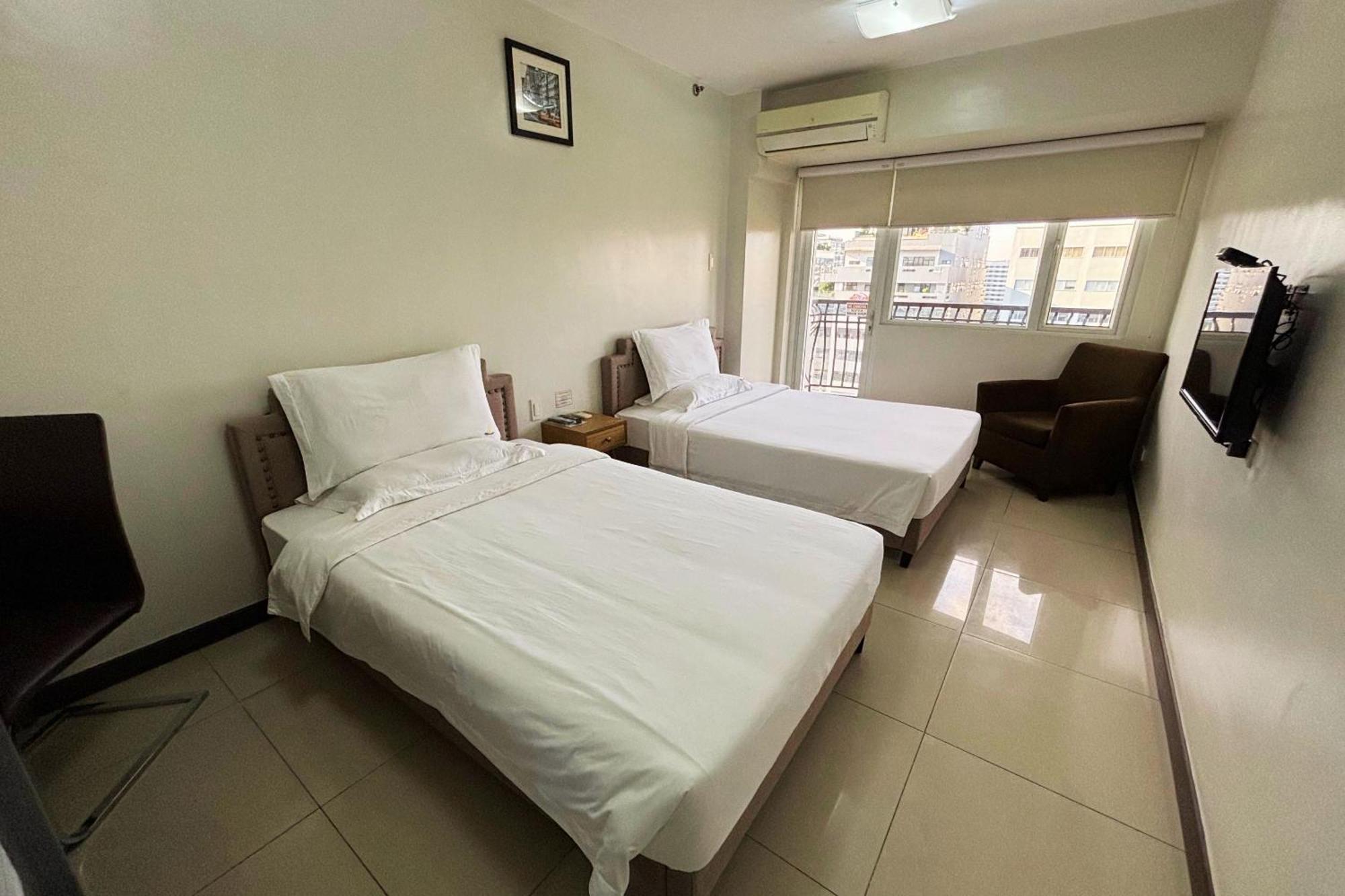 Extremeli Suites Manila Powered By Cocotel Eksteriør bilde