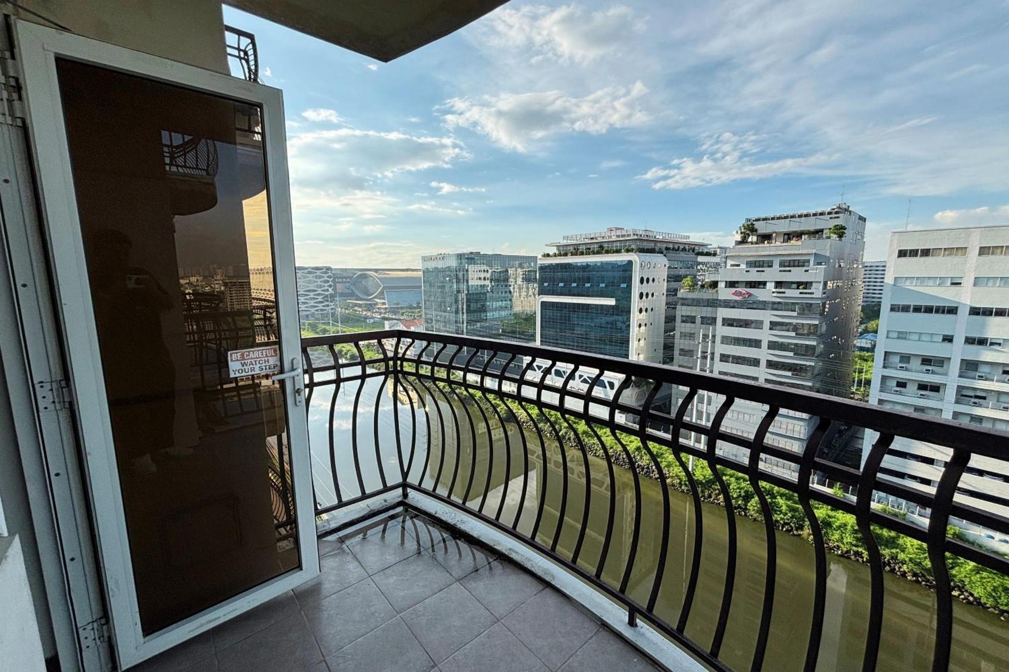 Extremeli Suites Manila Powered By Cocotel Eksteriør bilde