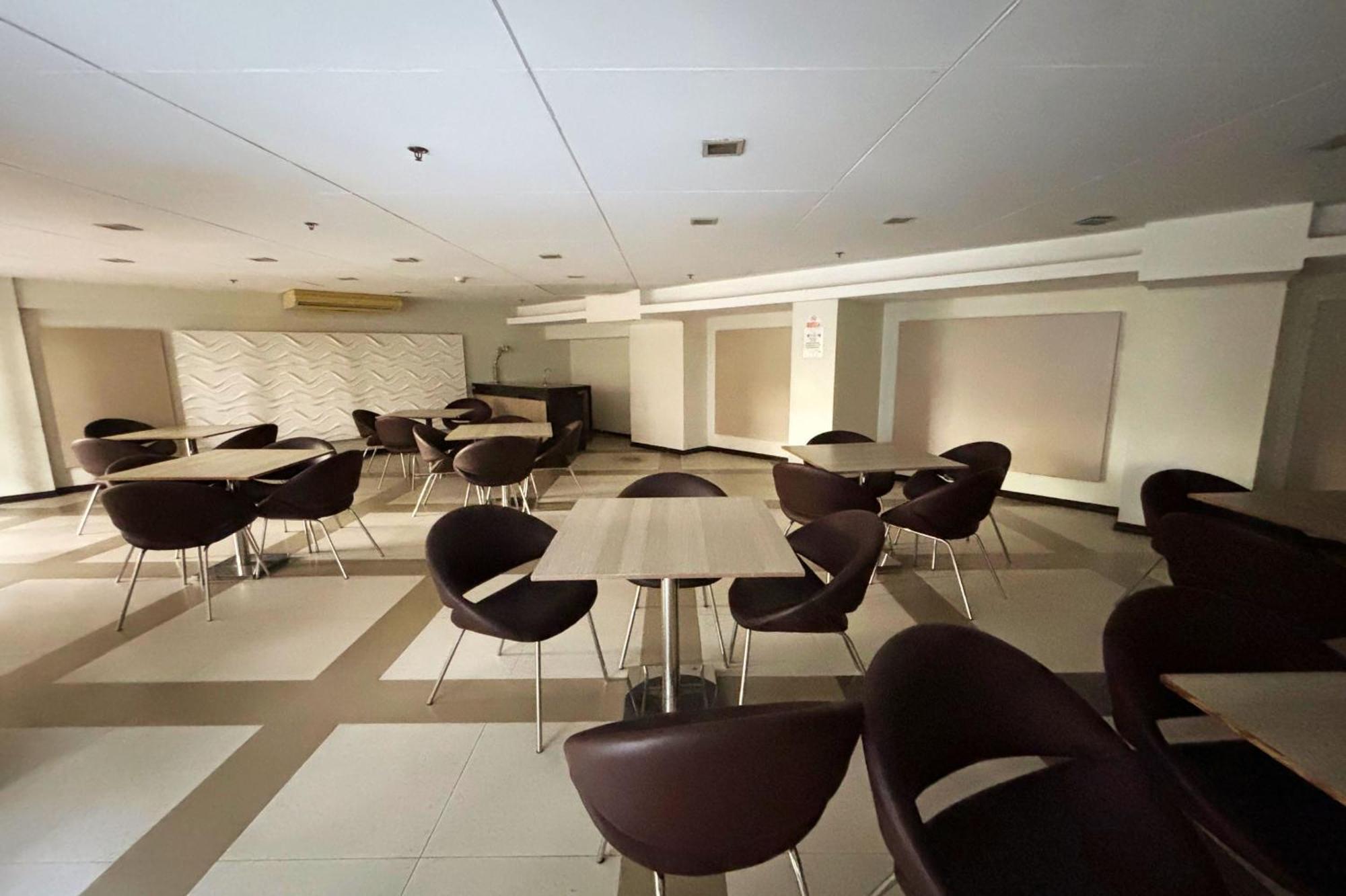 Extremeli Suites Manila Powered By Cocotel Eksteriør bilde