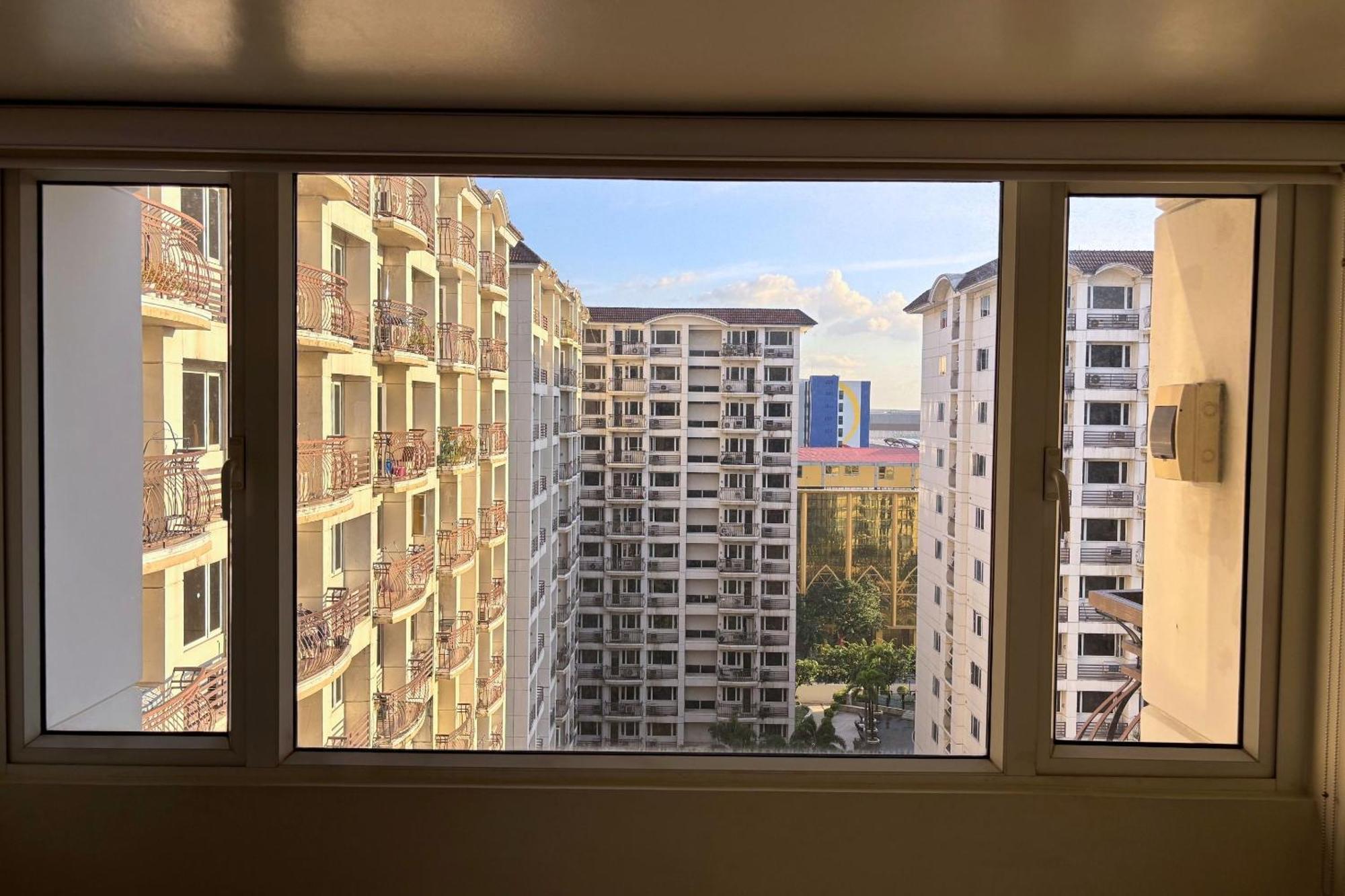 Extremeli Suites Manila Powered By Cocotel Eksteriør bilde